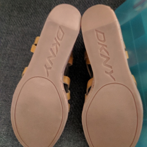 Strappy Sandals - Picture 3 of 4